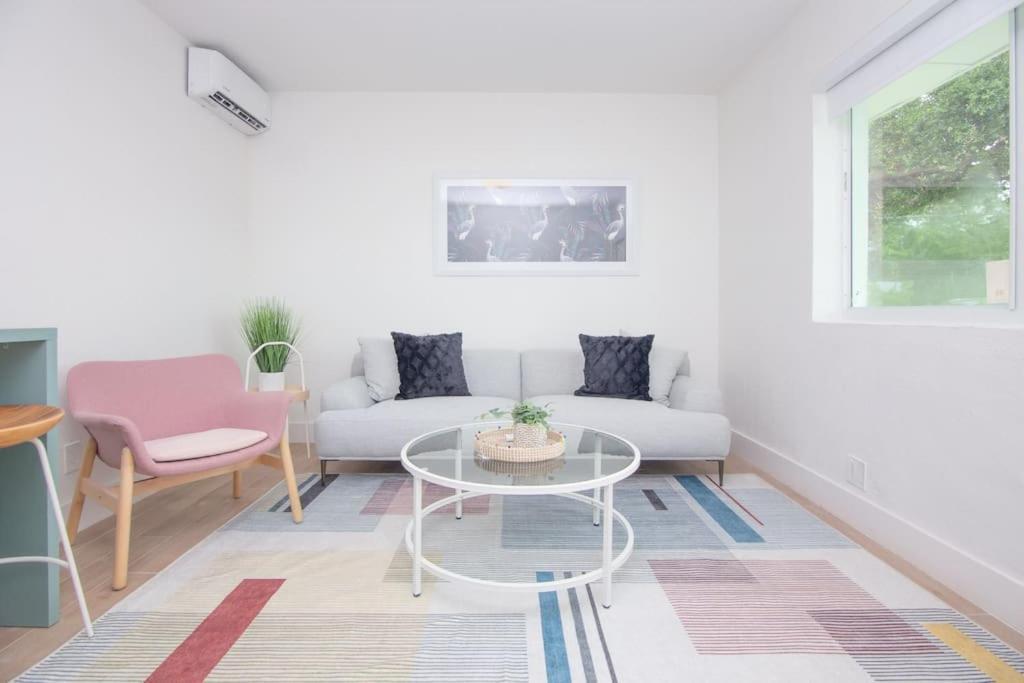 Stylish One Bedroom Apartment In El Portal #4 Miami Exterior photo